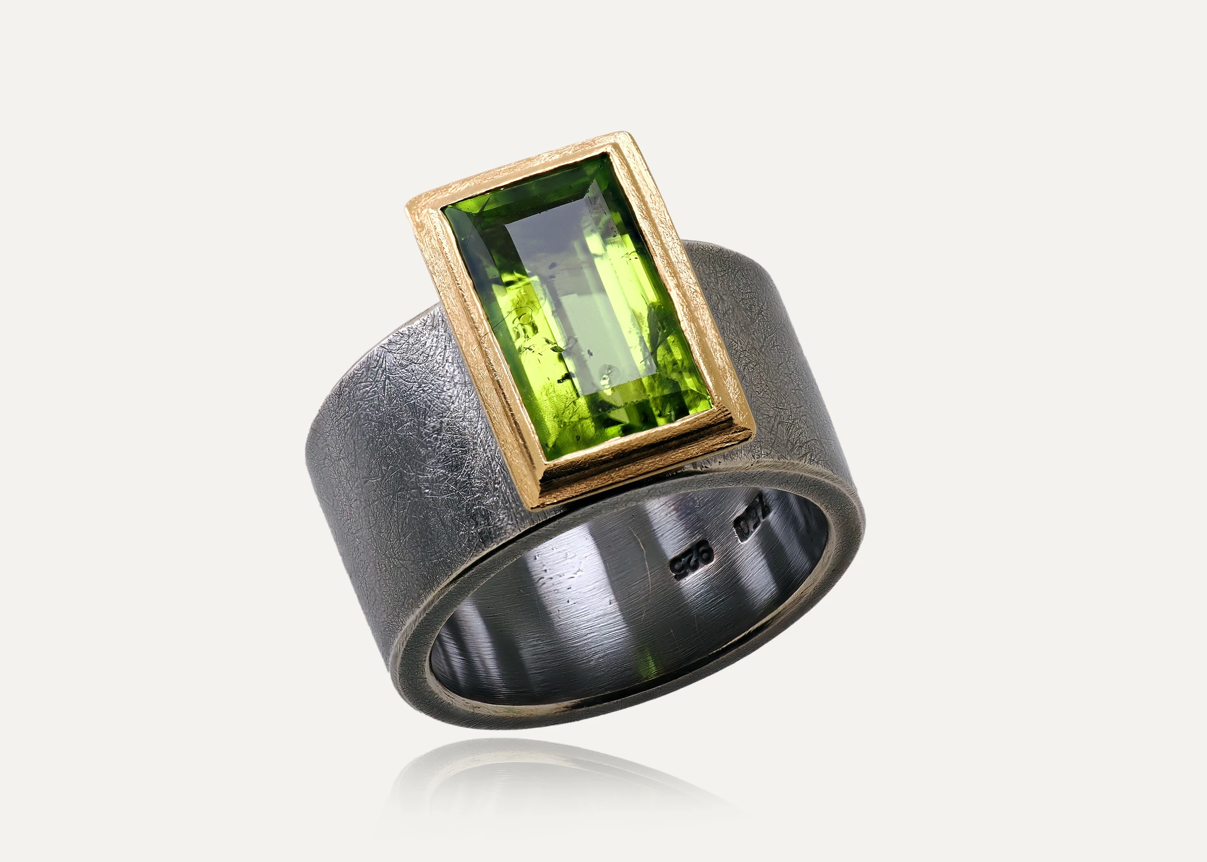 5.8ct Baguette Cut Peridot 18ct Gold & 925 Silver Unisex Modern Designer Ring