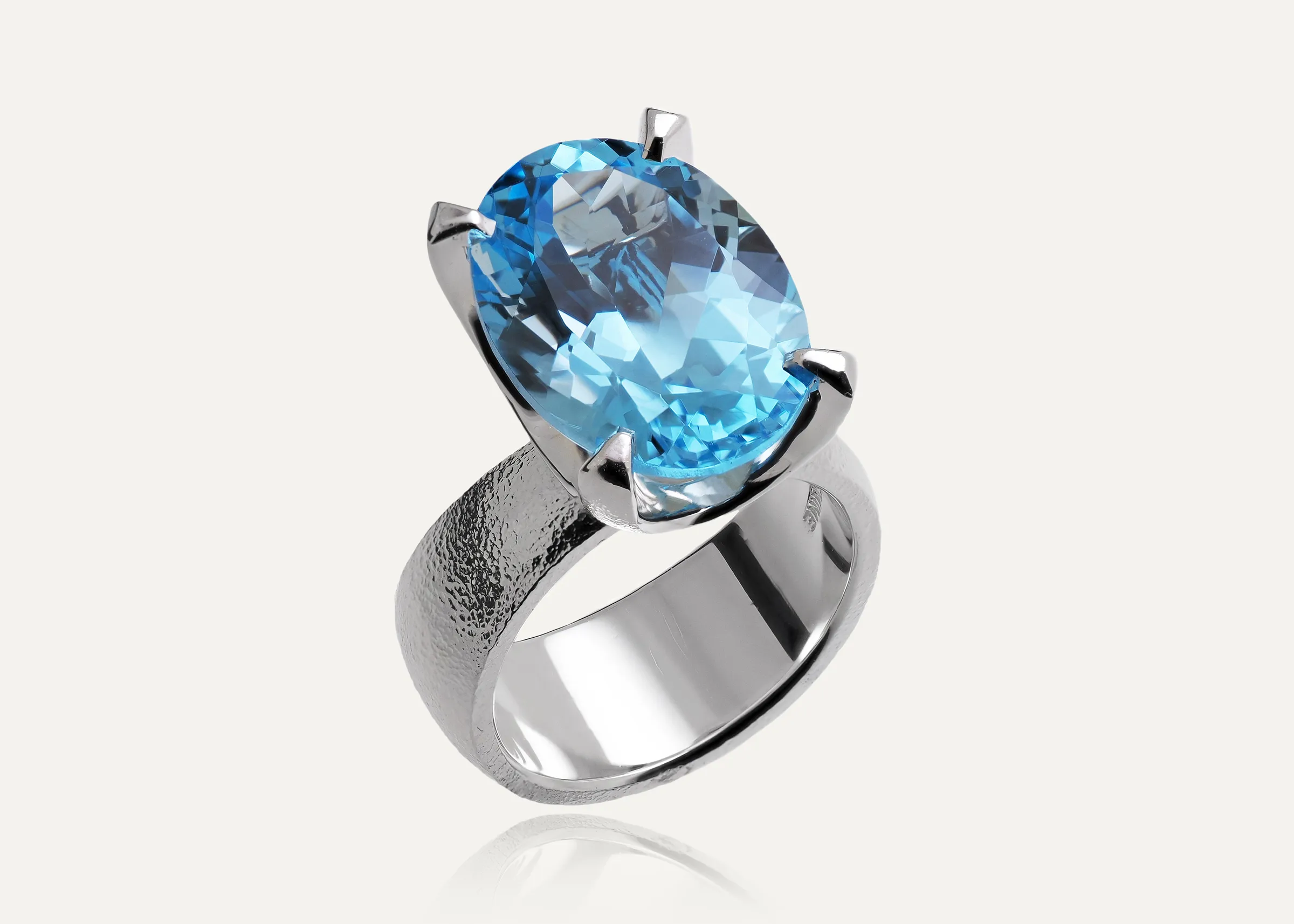 17.7ct Sky Blue Topaz Ring in 940 Argentium Silver